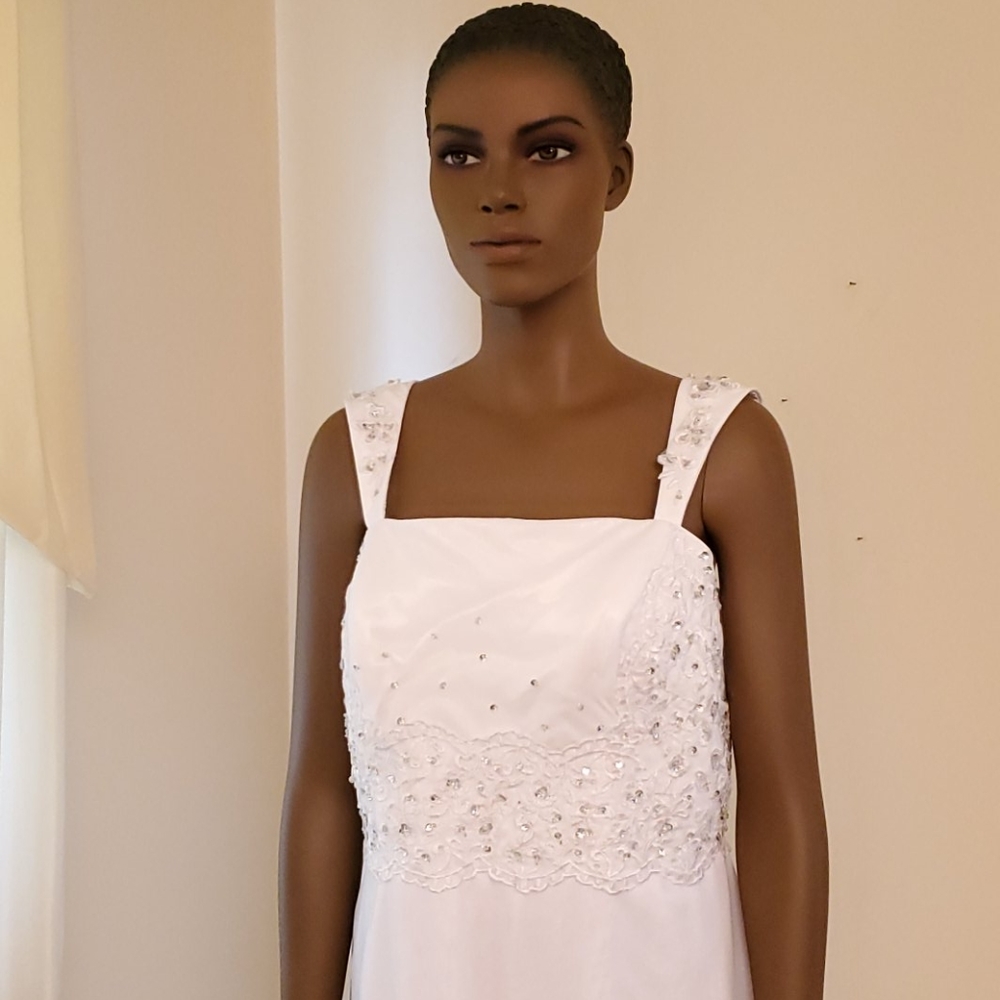 Prom, formal or wedding gown.